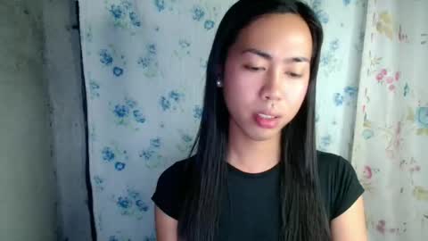 eddfox001 online show from March 16, 2026, 4:33 pm