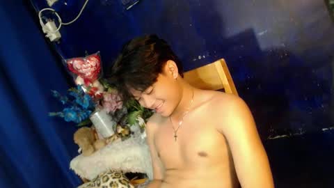 edelcum_xx online show from October 28, 2025, 6:17 am