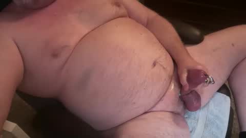 Edging Fun online show from November 3, 2025, 10:53 pm