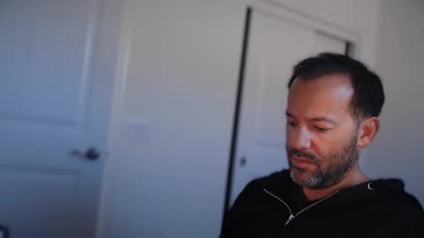 EdgeM online show from December 3, 2025, 8:18 pm