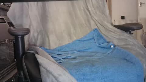 Snapshot of edged_biker chatting on February 14, 2025, 6:40 pm edged biker online show from February 14, 2025, 6:40 pm