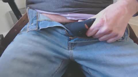 edick000 online show from February 17, 2026, 7:53 pm