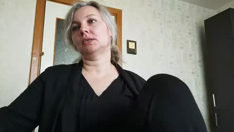 Snapshot of edithmanning chatting on May 15, 2026, 6:31 am edithmanning online show from May 15, 2026, 6:31 am