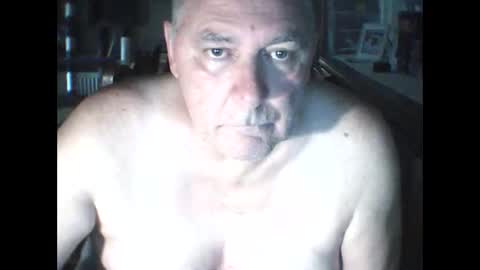 Snapshot of edje59a chatting on October 7, 2025, 6:43 am Eddy online show from October 7, 2025, 6:43 am