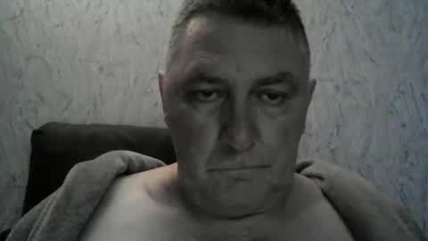 Snapshot of edje59a chatting on December 17, 2025, 1:00 am Eddy online show from December 17, 2025, 1:00 am