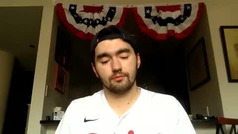 Snapshot of edmundfitz75 chatting on June 7, 2026, 5:27 pm EddieFitz75 online show from June 7, 2026, 5:27 pm