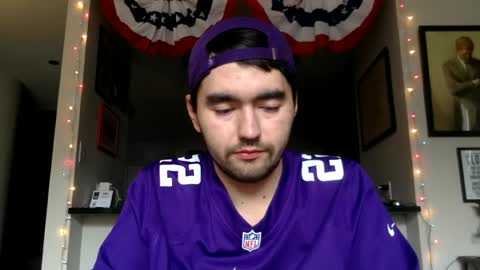 Snapshot of edmundfitz75 chatting on June 25, 2026, 10:14 pm EddieFitz75 online show from June 25, 2026, 10:14 pm