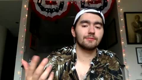 Snapshot of edmundfitz75 chatting on July 2, 2026, 8:59 pm EddieFitz75 online show from July 2, 2026, 8:59 pm