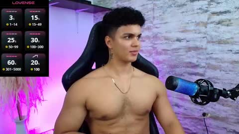 Snapshot of edward__clarck chatting on February 2, 2025, 4:15 am EDWARD CLARCK online show from February 2, 2025, 4:15 am