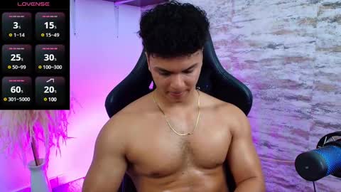 Snapshot of edward__clarck chatting on February 2, 2025, 10:24 am EDWARD CLARCK online show from February 2, 2025, 10:24 am