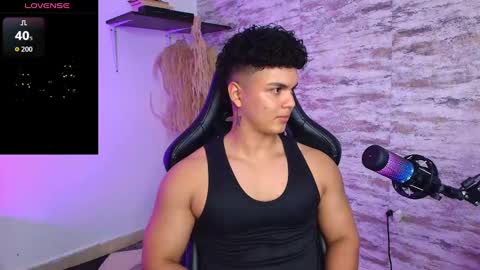 Snapshot of edward__clarck chatting on October 3, 2025, 1:57 am EDWARD CLARCK online show from October 3, 2025, 1:57 am