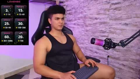 Snapshot of edward__clarck chatting on October 27, 2025, 4:22 pm EDWARD CLARCK online show from October 27, 2025, 4:22 pm