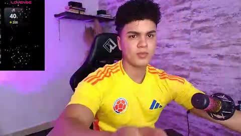 Snapshot of edward__clarck chatting on July 8, 2026, 12:48 am EDWARD CLARCK online show from July 8, 2026, 12:48 am