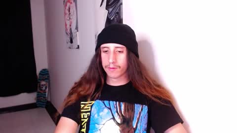 Snapshot of edward_chann chatting on December 14, 2024, 12:01 am edward_chann online show from December 14, 2024, 12:01 am