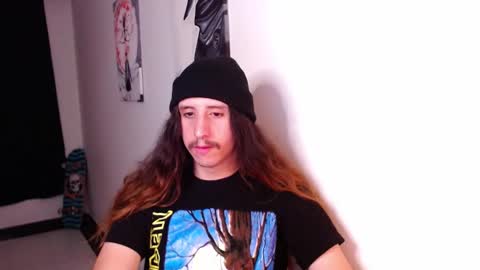 Snapshot of edward_chann chatting on January 8, 2025, 4:12 am edward_chann online show from January 8, 2025, 4:12 am