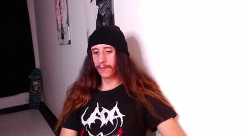 Snapshot of edward_chann chatting on January 11, 2025, 5:31 am edward_chann online show from January 11, 2025, 5:31 am