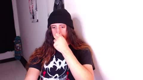 Snapshot of edward_chann chatting on January 15, 2025, 1:02 am edward_chann online show from January 15, 2025, 1:02 am