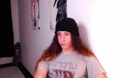 Snapshot of edward_chann chatting on February 2, 2025, 4:05 am edward_chann online show from February 2, 2025, 4:05 am