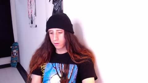 Snapshot of edward_chann chatting on February 6, 2025, 5:40 pm edward_chann online show from February 6, 2025, 5:40 pm