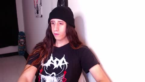 Snapshot of edward_chann chatting on February 14, 2025, 3:00 am edward_chann online show from February 14, 2025, 3:00 am