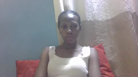 edwige770943 online show from April 17, 2026, 2:36 am