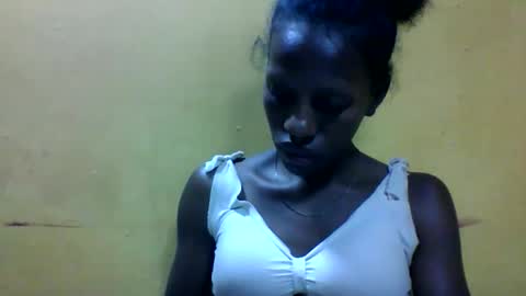 edwige770943 online show from April 20, 2026, 6:31 pm