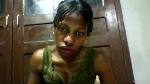 edwige770943 online show from May 2, 2026, 4:12 pm