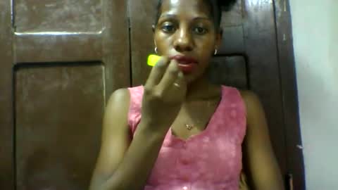 edwige770943 online show from May 5, 2026, 8:33 am
