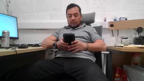 Snapshot of edwill13 chatting on March 24, 2026, 11:04 am EdM online show from March 24, 2026, 11:04 am