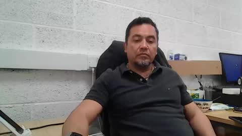 Snapshot of edwill13 chatting on April 9, 2026, 8:53 am EdM online show from April 9, 2026, 8:53 am