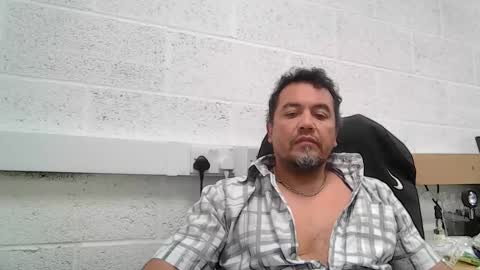 Snapshot of edwill13 chatting on May 8, 2026, 11:48 am EdM online show from May 8, 2026, 11:48 am