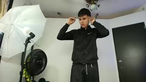 Edwin online show from May 18, 2026, 1:39 pm