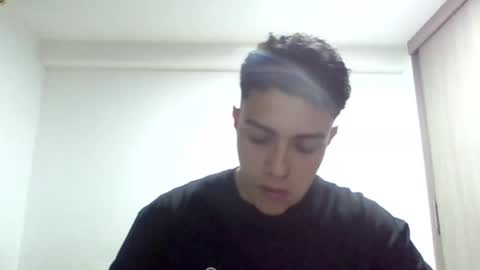 edwisalvatore online show from December 6, 2024, 12:45 am