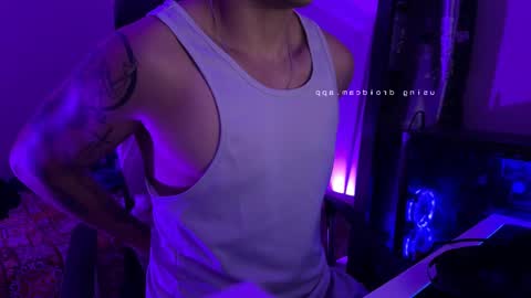 edwisalvatore online show from December 17, 2025, 5:57 am