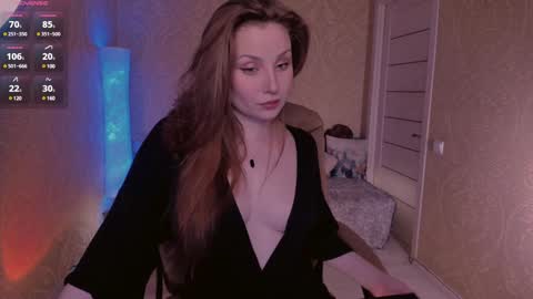 eesmaaarr online show from January 2, 2025, 9:28 pm