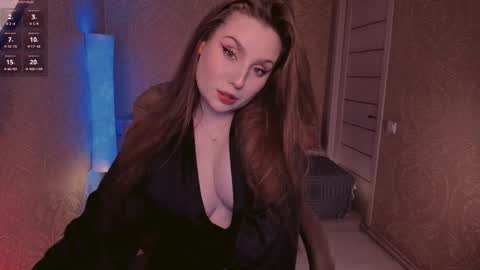 eesmaaarr online show from October 31, 2025, 11:28 pm