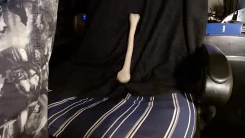 eeyoreeeyore online show from November 10, 2025, 10:31 pm