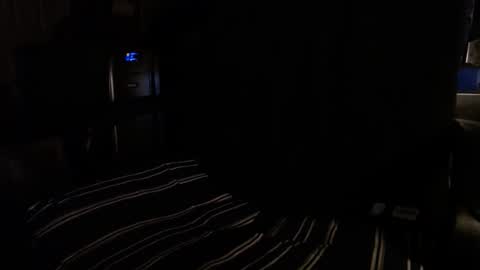 eeyoreeeyore online show from November 16, 2025, 4:40 am