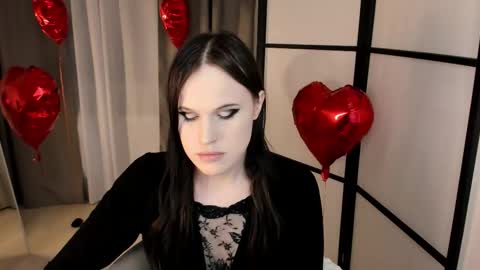 Effie Mur online show from February 14, 2026, 11:01 pm