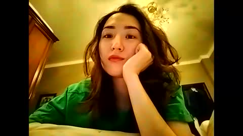 Effy online show from January 7, 2025, 3:02 pm