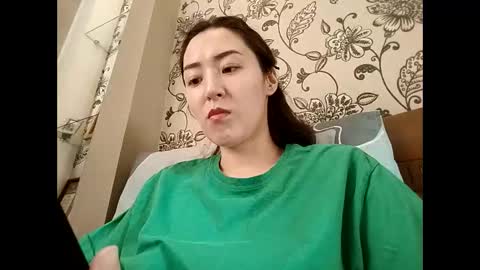 Effy online show from April 5, 2026, 12:35 pm