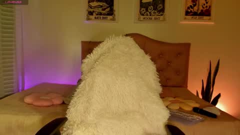 effy online show from November 2, 2025, 2:58 am