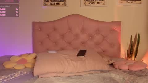 Snapshot of effy_cb chatting on February 7, 2026, 4:27 am effy online show from February 7, 2026, 4:27 am