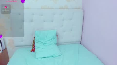 Snapshot of effystonnem chatting on December 21, 2024, 6:23 pm E F F Y online show from December 21, 2024, 6:23 pm