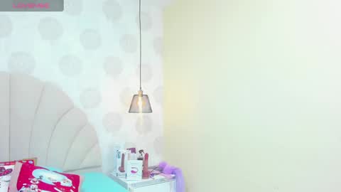 Snapshot of effystonnem chatting on January 4, 2025, 7:02 pm E F F Y online show from January 4, 2025, 7:02 pm