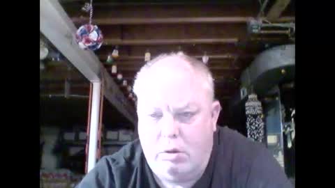 Snapshot of efriff chatting on June 1, 2026, 9:55 am efriff online show from June 1, 2026, 9:55 am