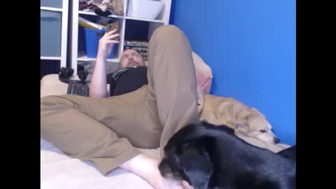 Eh Mac online show from December 21, 2025, 8:38 pm