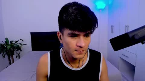 eiden_allenx1 online show from February 5, 2025, 4:03 pm