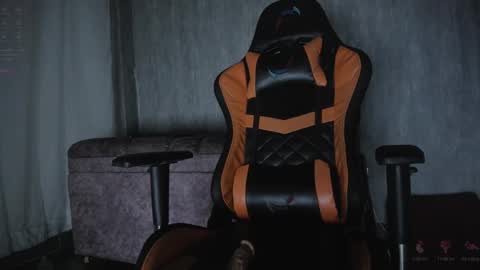 Eilyn online show from March 2, 2025, 6:51 pm