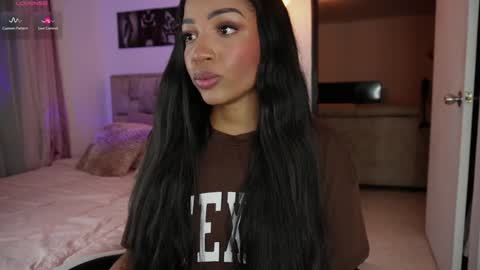 Snapshot of eimi_space chatting on January 29, 2025, 12:43 am eimi online show from January 29, 2025, 12:43 am